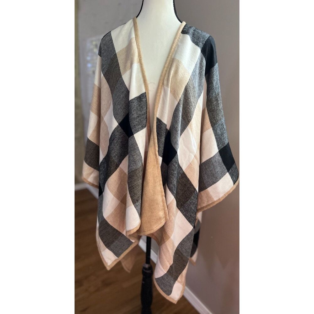 NWT Ann Taylor Open Front Poncho/Wrap. OS.